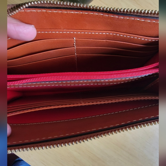 DOONEY & BOURKE Baby Blue Crossbody Bag. EUC. - Picture 9 of 13